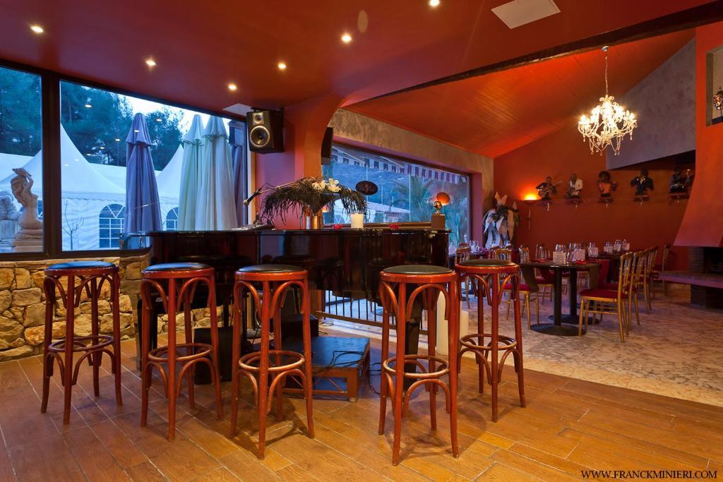 Villa Cyriel Contes  Exteriér fotografie